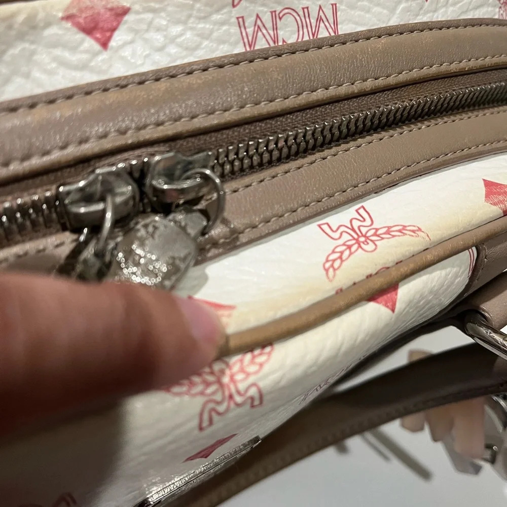 MCM WHITE VISETOS HANDBAG - Picture 8 of 16